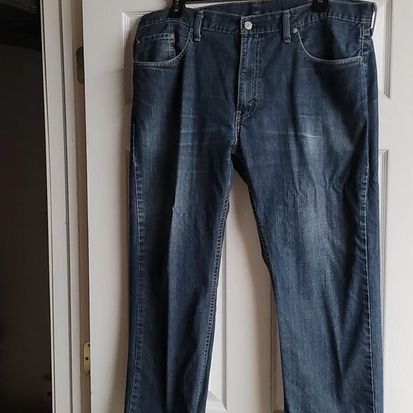 Levi Strauss & Co size W40 L30 - Picture 2 of 2